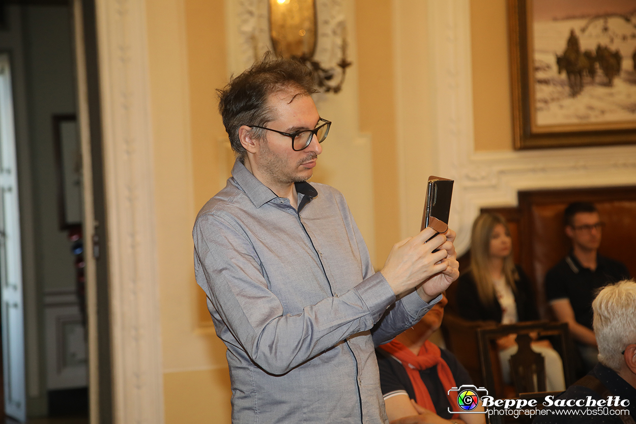 VBS_1349 - Presentazione libro 'Il dono del basilico' di Lucrezia Pernigotti.jpg